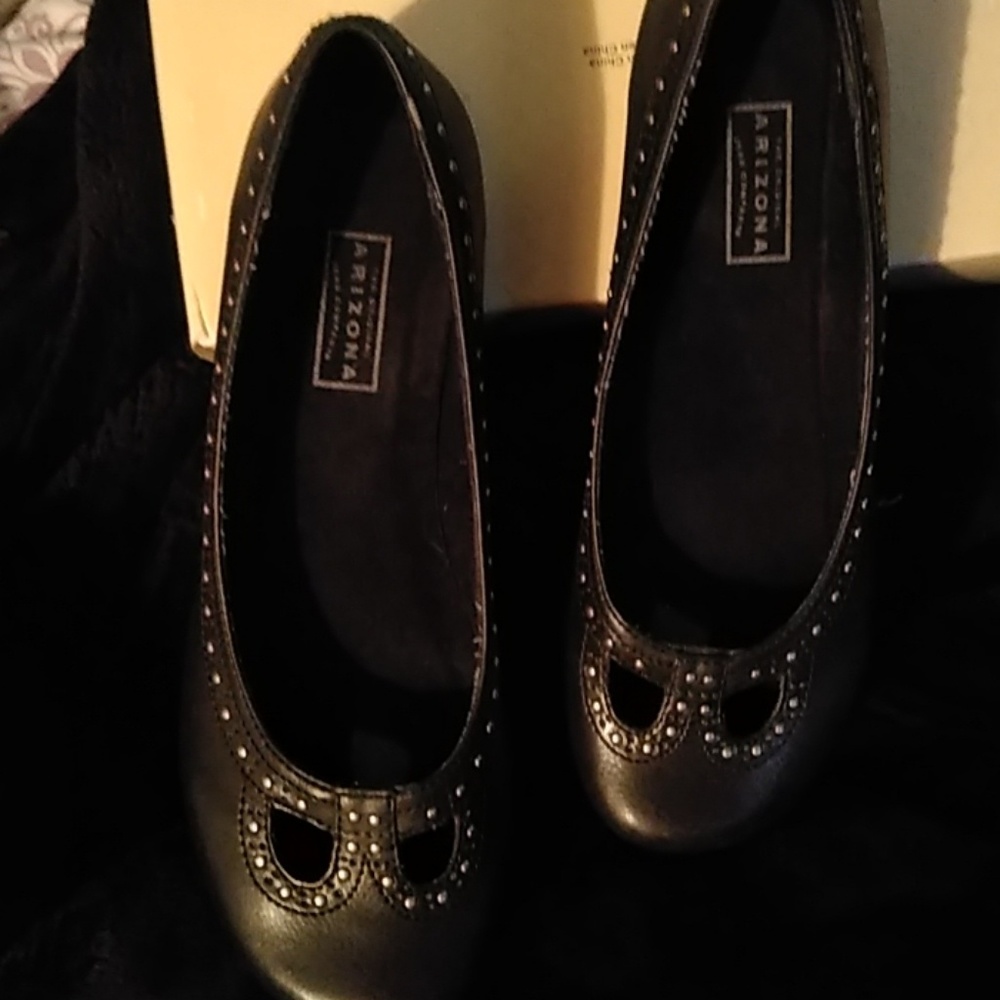 Woman's blk size 6, Arizona jeans co.. New